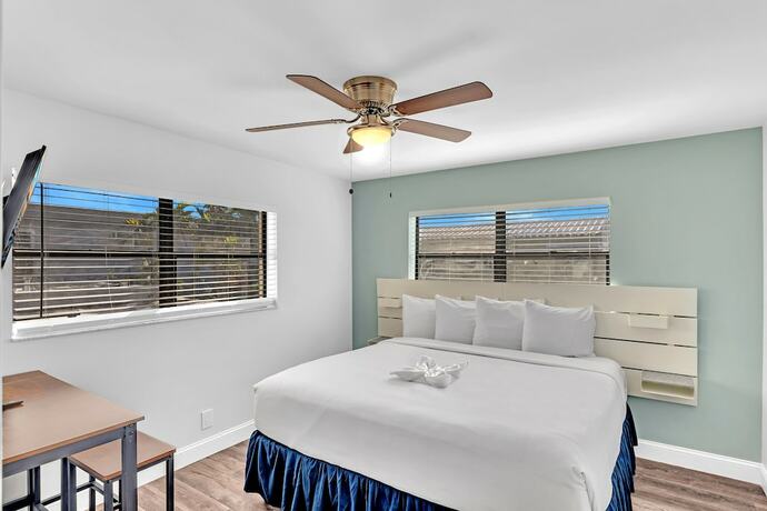 Imagen general del Hotel Neptune Oceanfront Rentals. Foto 9