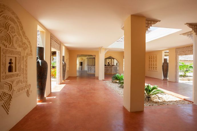 Imagen de los interiores del Hotel Neptune Paradise Beach Resort and Spa. Foto 12