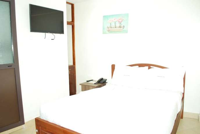 Imagen de la habitación del Hotel Neptune Plaza. Foto 2