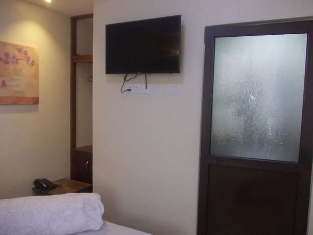 Imagen de la habitación del Hotel Neptune Plaza. Foto 3