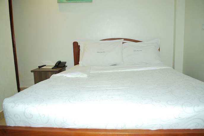 Imagen de la habitación del Hotel Neptune Plaza. Foto 7