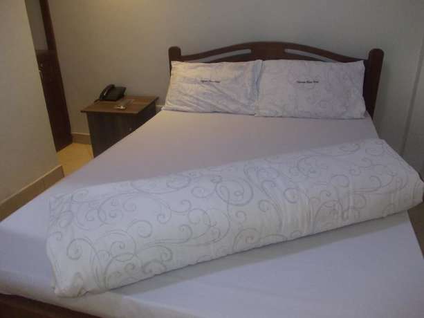 Imagen de la habitación del Hotel Neptune Plaza. Foto 8