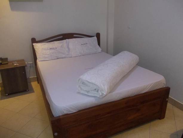 Imagen de la habitación del Hotel Neptune Plaza. Foto 14