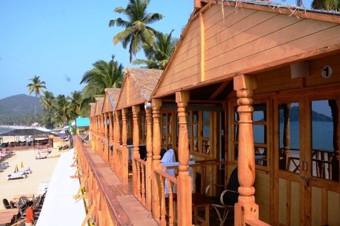 Imagen de la habitación del Hotel Neptune Point Beach Resort. Foto 15