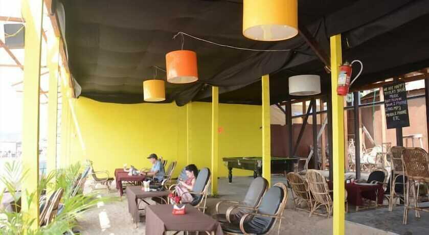 Imagen general del Hotel Neptune Point Beach Resort. Foto 7