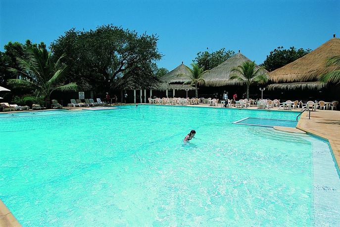 Imagen de la piscina del Hotel Neptune, Saly. Foto 8