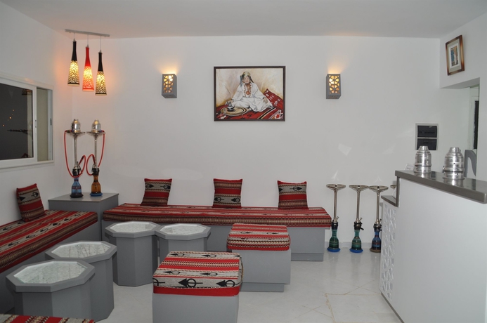 Imagen del bar/restaurante del Hotel Neptunia Beach. Foto 2