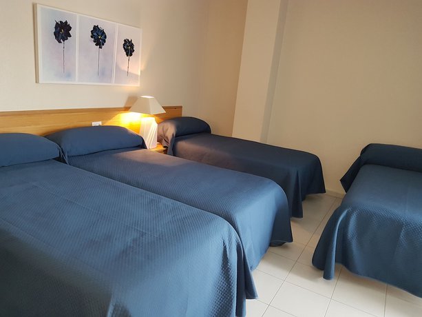 Imagen de la habitación del Hotel Neptuno, Oropesa del Mar. Foto 5