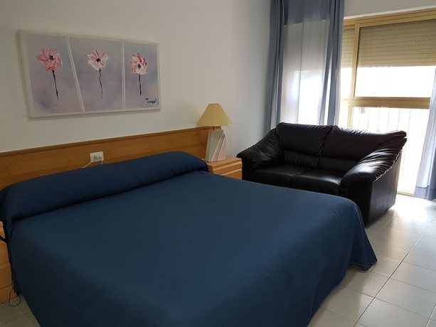 Imagen de la habitación del Hotel Neptuno, Oropesa del Mar. Foto 8