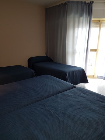 Imagen de la habitación del Hotel Neptuno, Oropesa del Mar. Foto 9