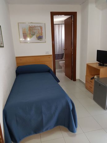 Imagen de la habitación del Hotel Neptuno, Oropesa del Mar. Foto 11