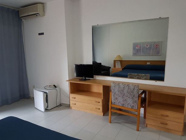 Imagen de la habitación del Hotel Neptuno, Oropesa del Mar. Foto 13