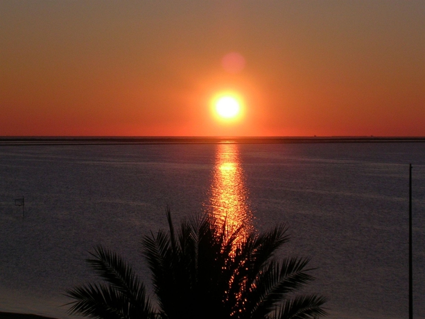 Imagen de los exteriores del Hotel Neptuno, San Pedro del Pinatar. Foto 4