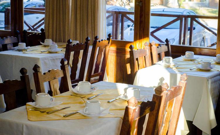 Imagen del bar/restaurante del Hotel Neptuno, Villa Gesell. Foto 4