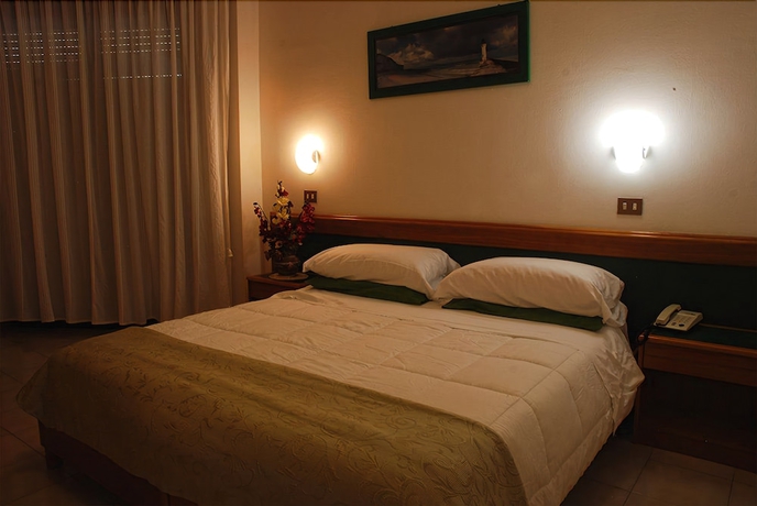 Imagen de la habitación del Hotel Neptunus, Nettuno. Foto 12