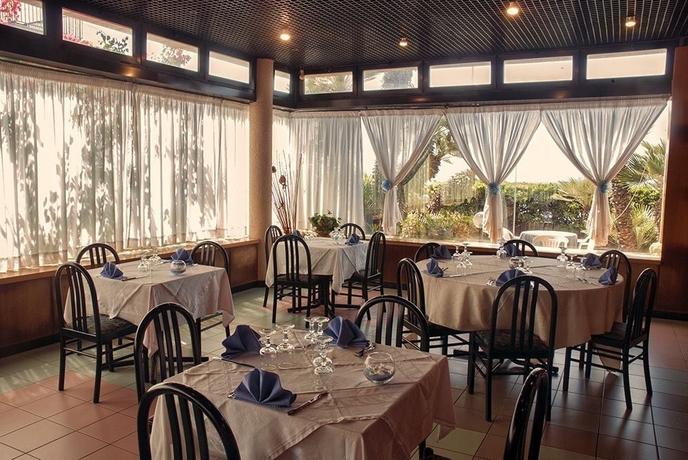 Imagen del bar/restaurante del Hotel Neptunus, Nettuno. Foto 2