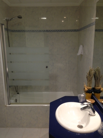 Imagen de la habitación del Hotel Nereida, L' Estartit. Foto 10