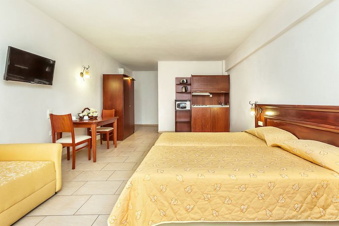 Imagen de la habitación del Hotel Nereides, Kasandra. Foto 19