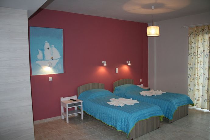 Imagen de la habitación del Hotel Nereides, Platanias. Foto 5