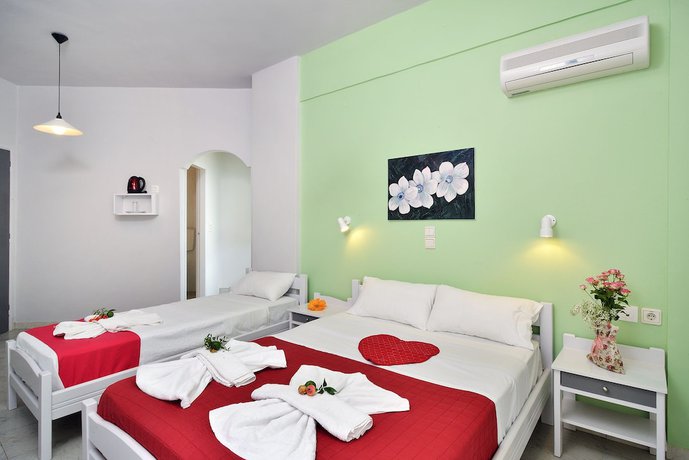Imagen de la habitación del Hotel Nereides, Platanias. Foto 8