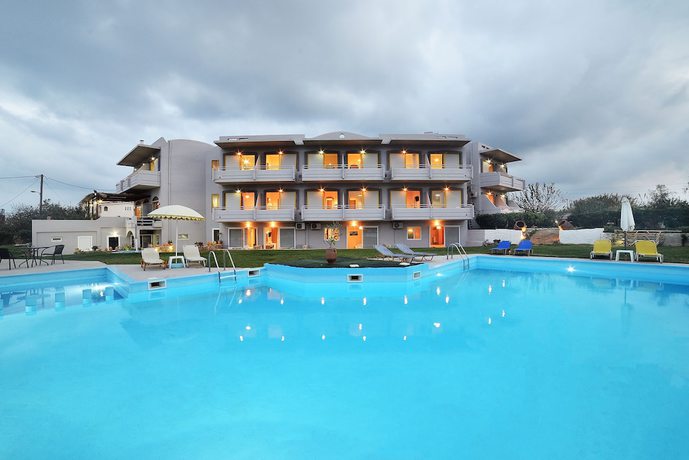 Imagen general del Hotel Nereides, Platanias. Foto 1