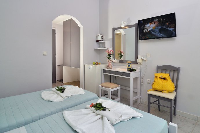 Imagen de la habitación del Hotel Nereides, Platanias. Foto 18