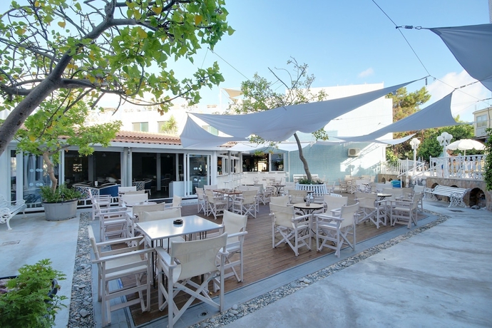 Imagen del bar/restaurante del Hotel Nereus. Foto 2