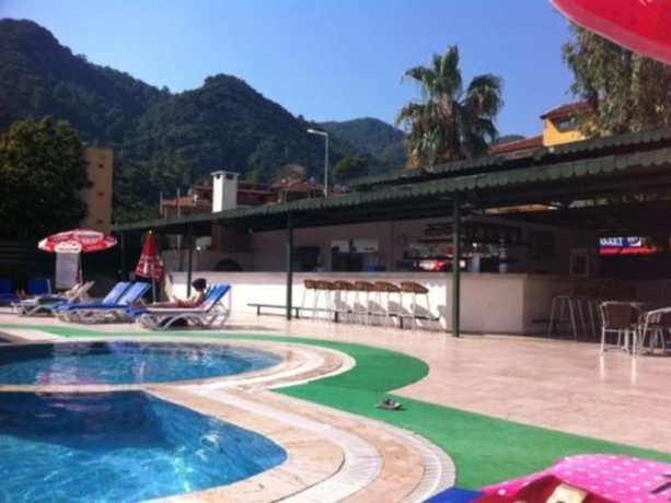 Imagen general del Hotel Nergis Icmeler Resort. Foto 4