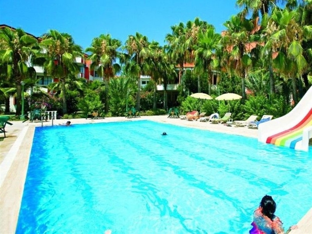 Imagen general del Hotel Nergos Garden. Foto 5