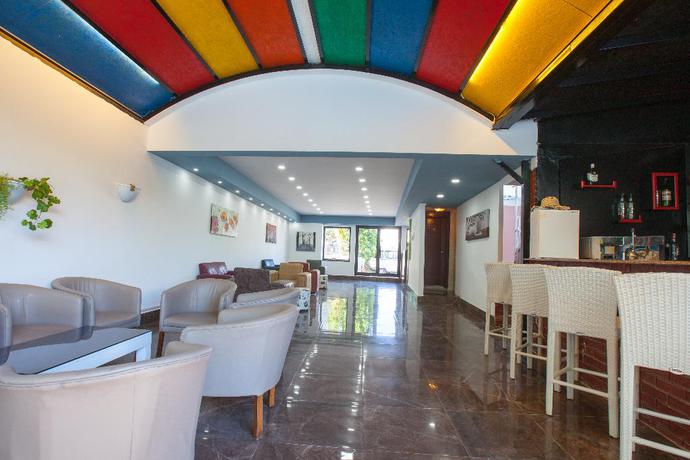 Imagen del bar/restaurante del Hotel Nergos Side. Foto 6