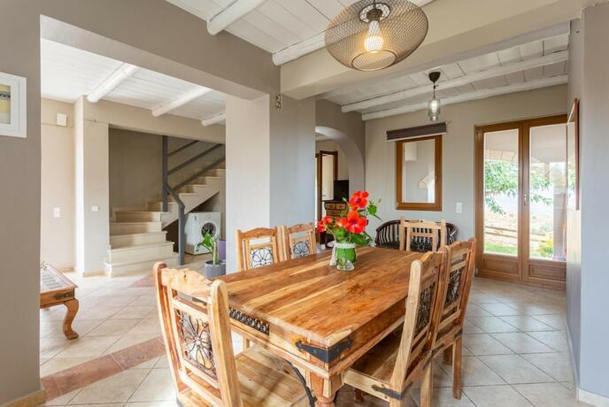 Imagen general del Hotel Neria Villas Collection. Foto 9