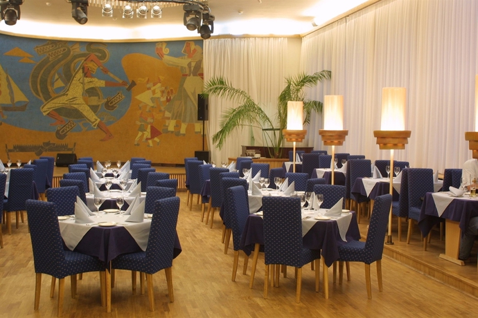 Imagen del bar/restaurante del Hotel Neringa. Foto 5