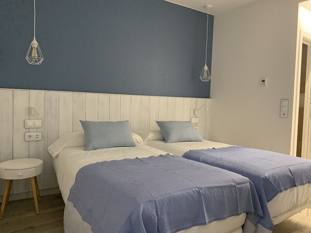 Imagen de la habitación del Hotel Nerja Casual Rooms. Foto 9