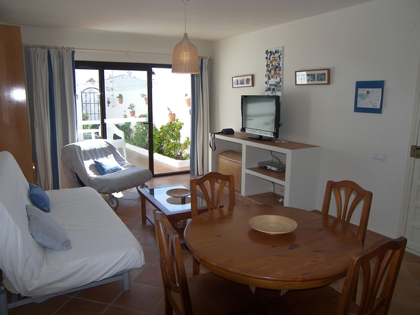 Imagen de los interiores del Hotel Nerja Villas Capistrano. Foto 15