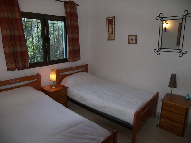 Imagen de la habitación del Hotel Nerja Villas Capistrano. Foto 5