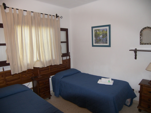 Imagen de la habitación del Hotel Nerja Villas Capistrano. Foto 6