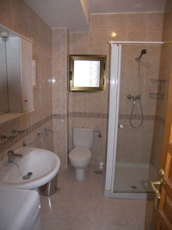 Imagen de la habitación del Hotel Nerja Villas Capistrano. Foto 11