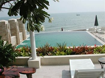 Imagen de los exteriores del Hotel Nern Chalet Beachfront. Foto 13