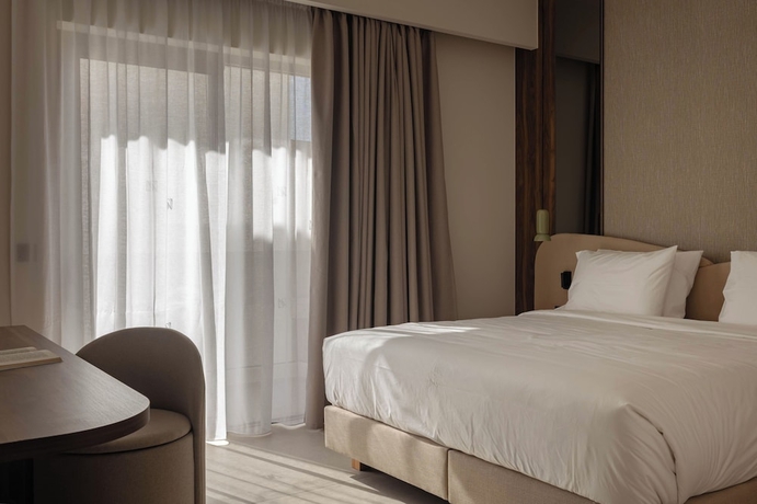 Imagen general del Hotel Nesean Plaza. Foto 1