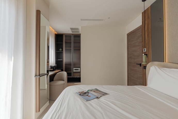 Imagen de la habitación del Hotel Nesean Plaza. Foto 6