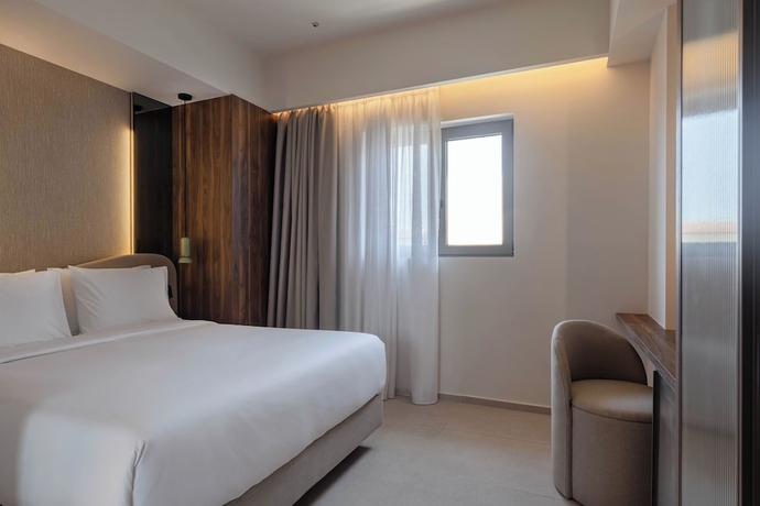 Imagen de la habitación del Hotel Nesean Plaza. Foto 10