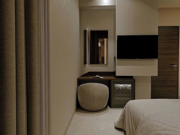 Imagen de la habitación del Hotel Nesean Plaza. Foto 11