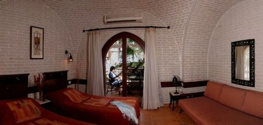 Imagen de la habitación del Hotel Nesima Resort. Foto 7