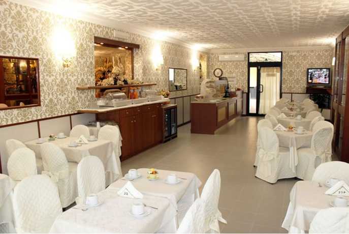 Imagen del bar/restaurante del Hotel Nespolo D\'Oro. Foto 3