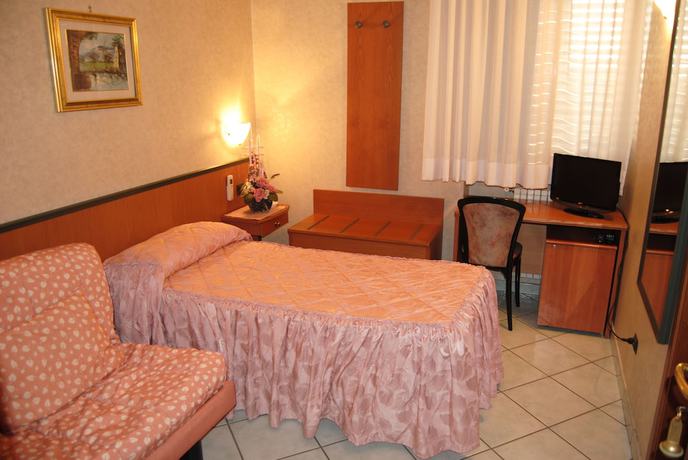 Imagen de la habitación del Hotel Nespolo D\'Oro. Foto 9