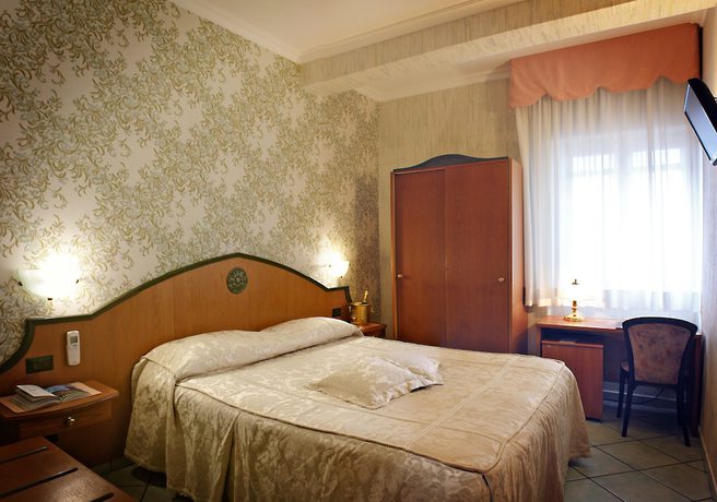 Imagen de la habitación del Hotel Nespolo D\'Oro. Foto 17