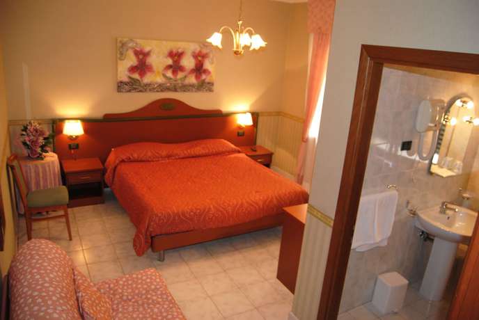 Imagen de la habitación del Hotel Nespolo D\'Oro. Foto 18
