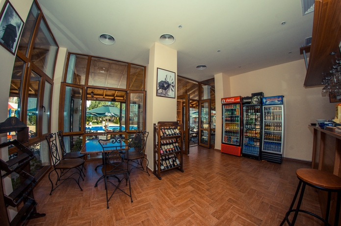 Imagen de los interiores del Hotel Nessebar Fort Club. Foto 10