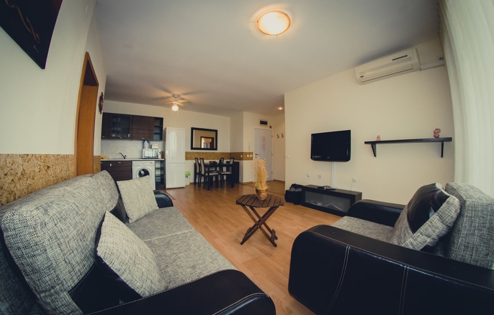 Imagen de los interiores del Hotel Nessebar Fort Club. Foto 11