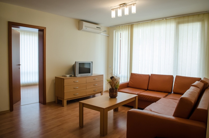 Imagen de los interiores del Hotel Nessebar Fort Club. Foto 12